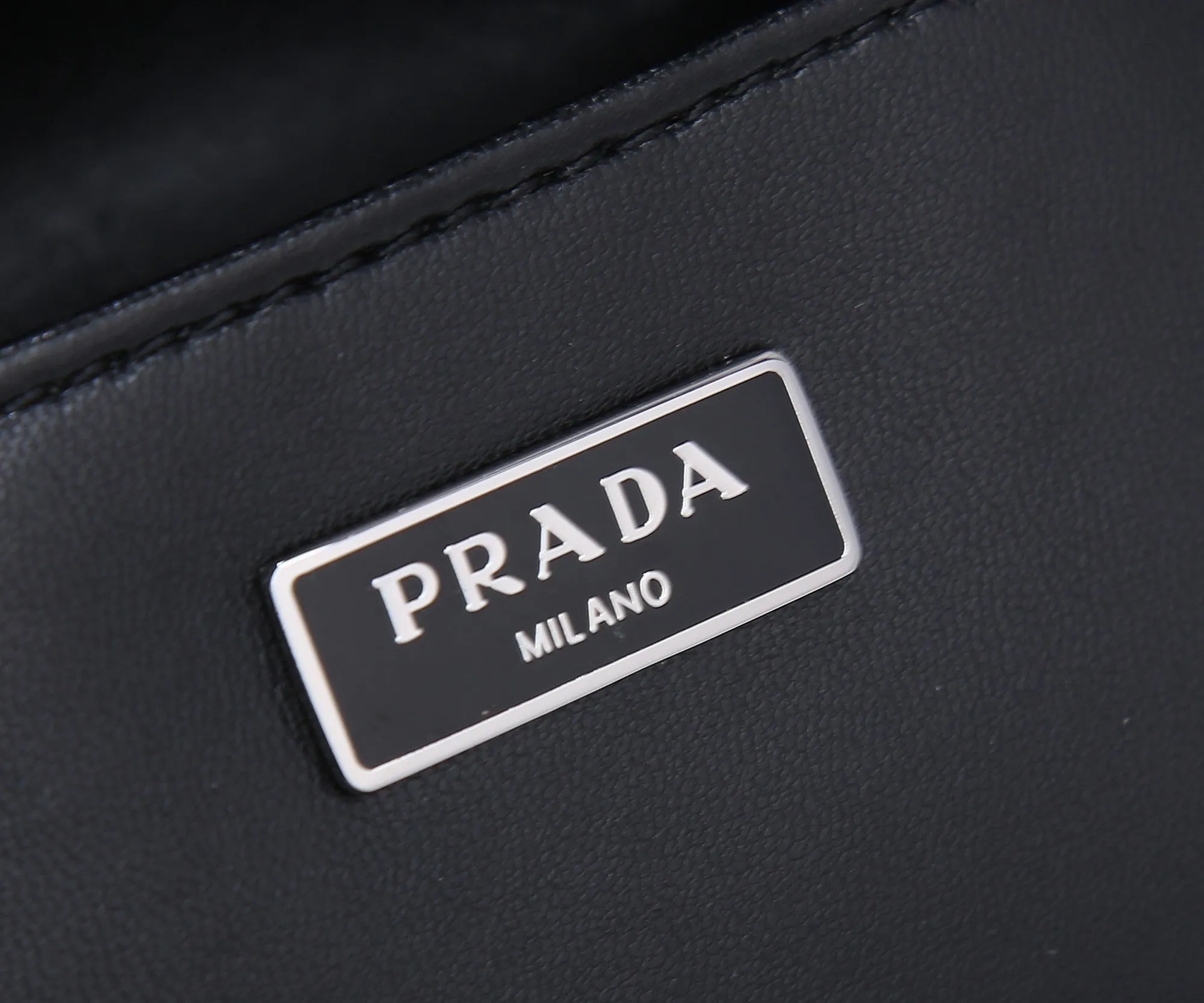 BOLSA Prada CLEO 24