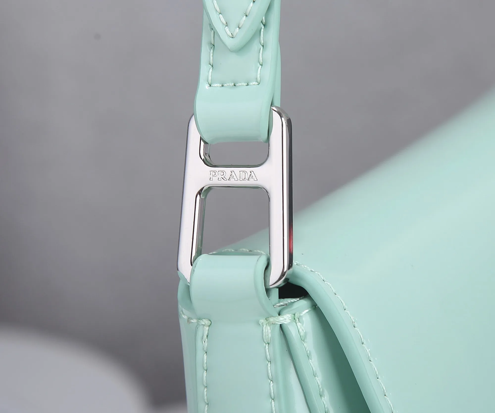BOLSA Prada CLEO 24