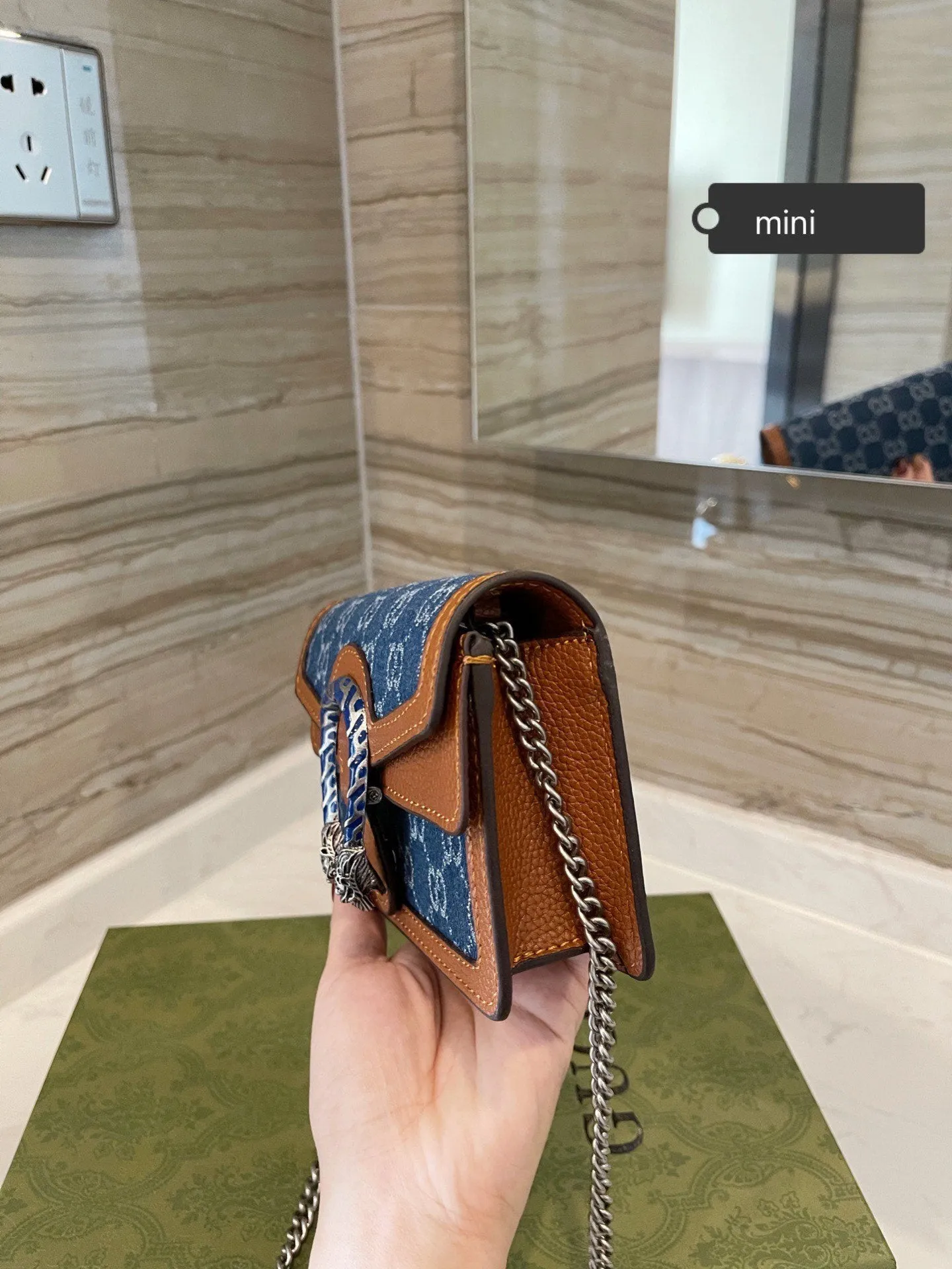Designer Bags by Gucci 052