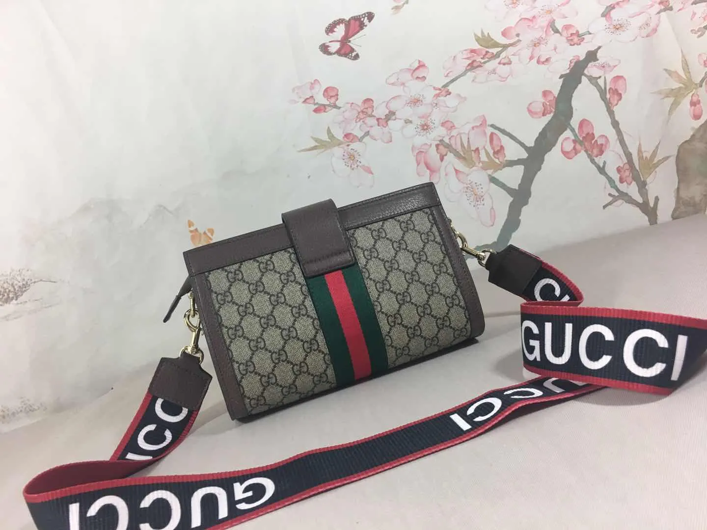 Designer Bags by Gucci 076