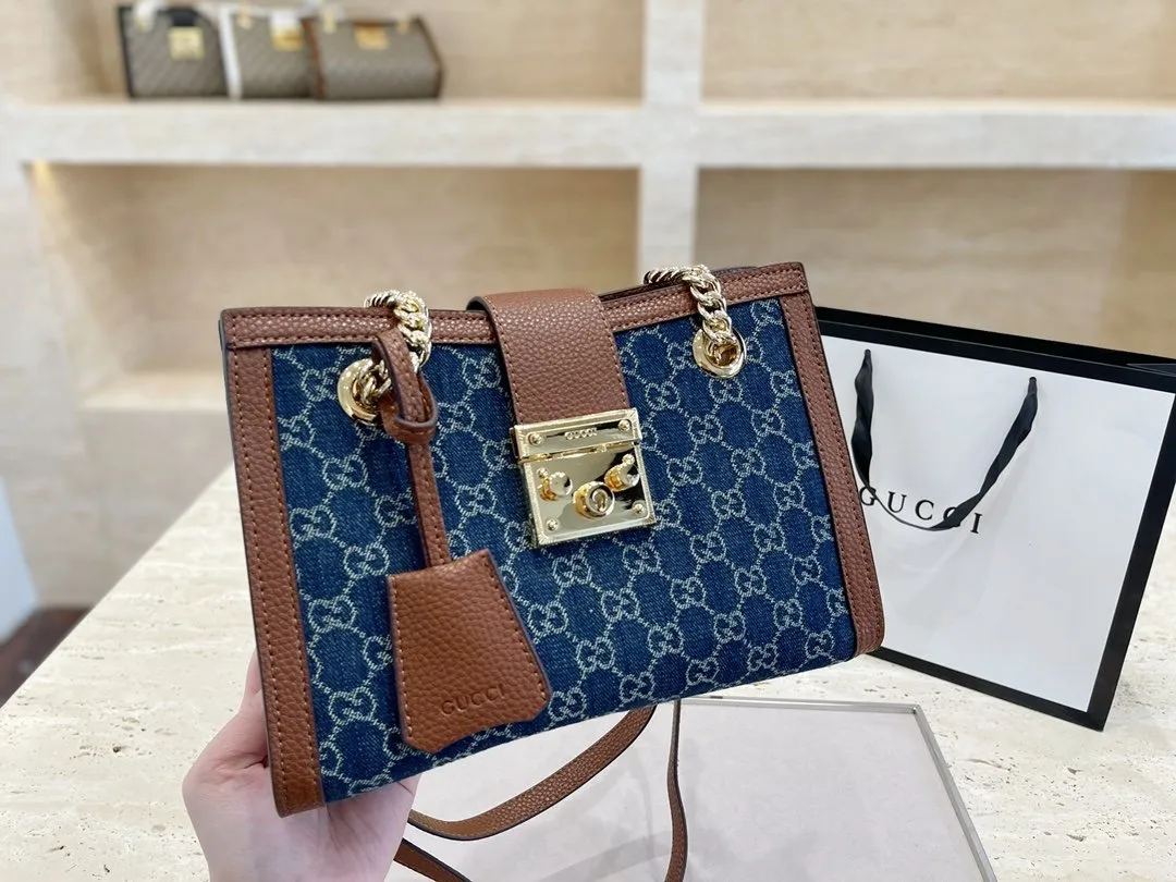 Designer Bags by Gucci 172