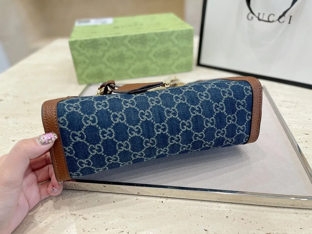 Designer Bags by Gucci 172