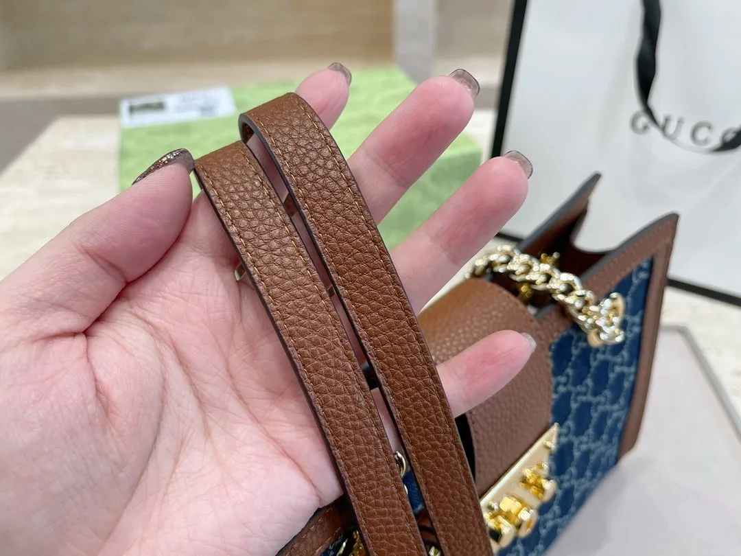 Designer Bags by Gucci 172