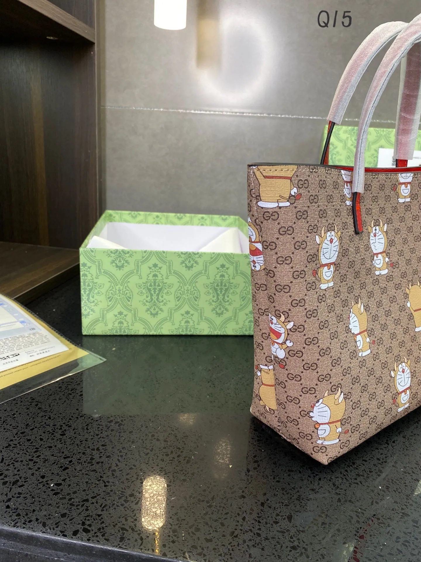 Designer Bags by Gucci 195