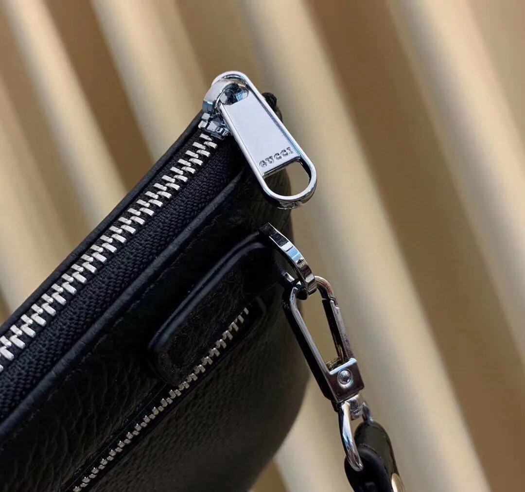 Designer Bags by Gucci 233