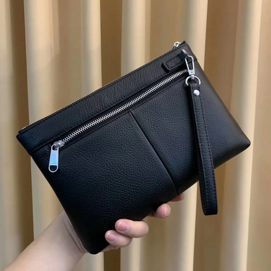 Designer Bags by Gucci 233