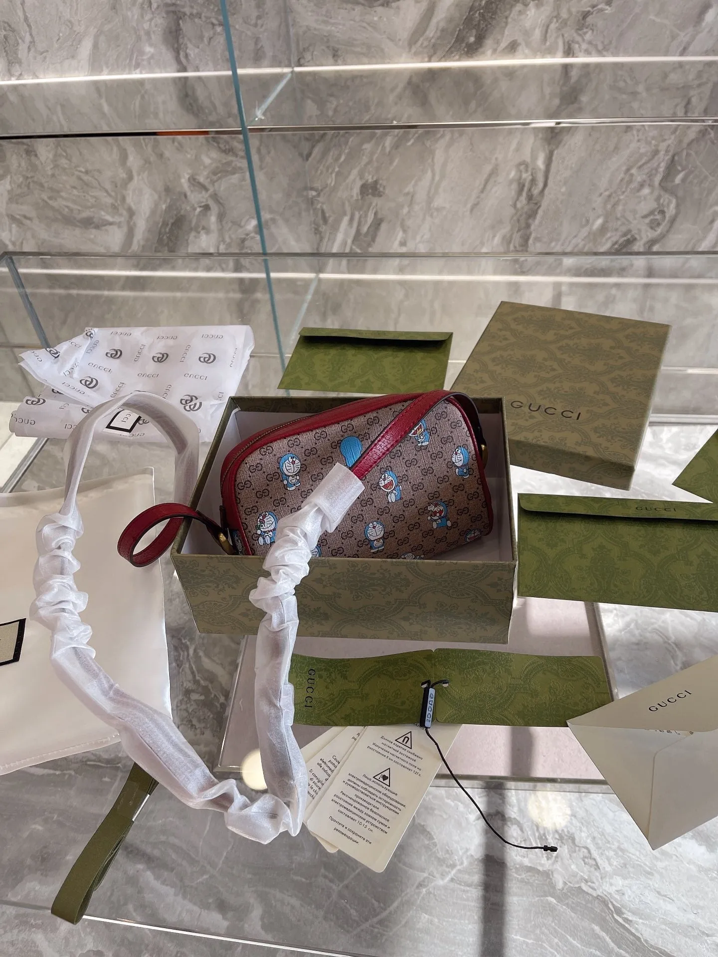 Designer Bags by Gucci 255