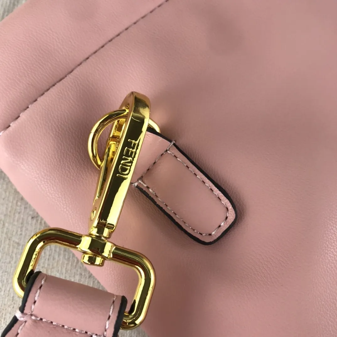 EN   Designer bags by Fendi 044