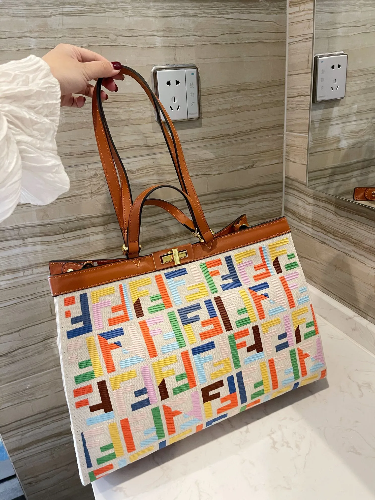 EN   Designer bags by Fendi 141