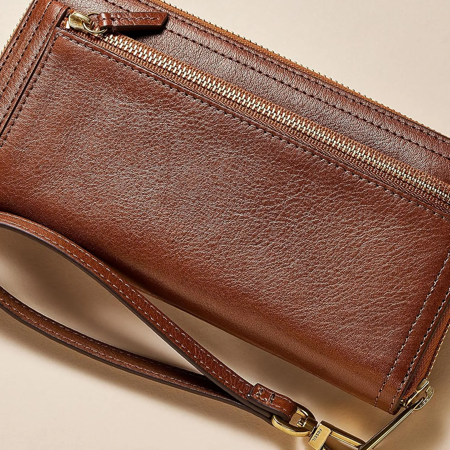 Fossil Women's Logan RFID-Blocking Zip Around Clutch Wallet with Wristlet Strap