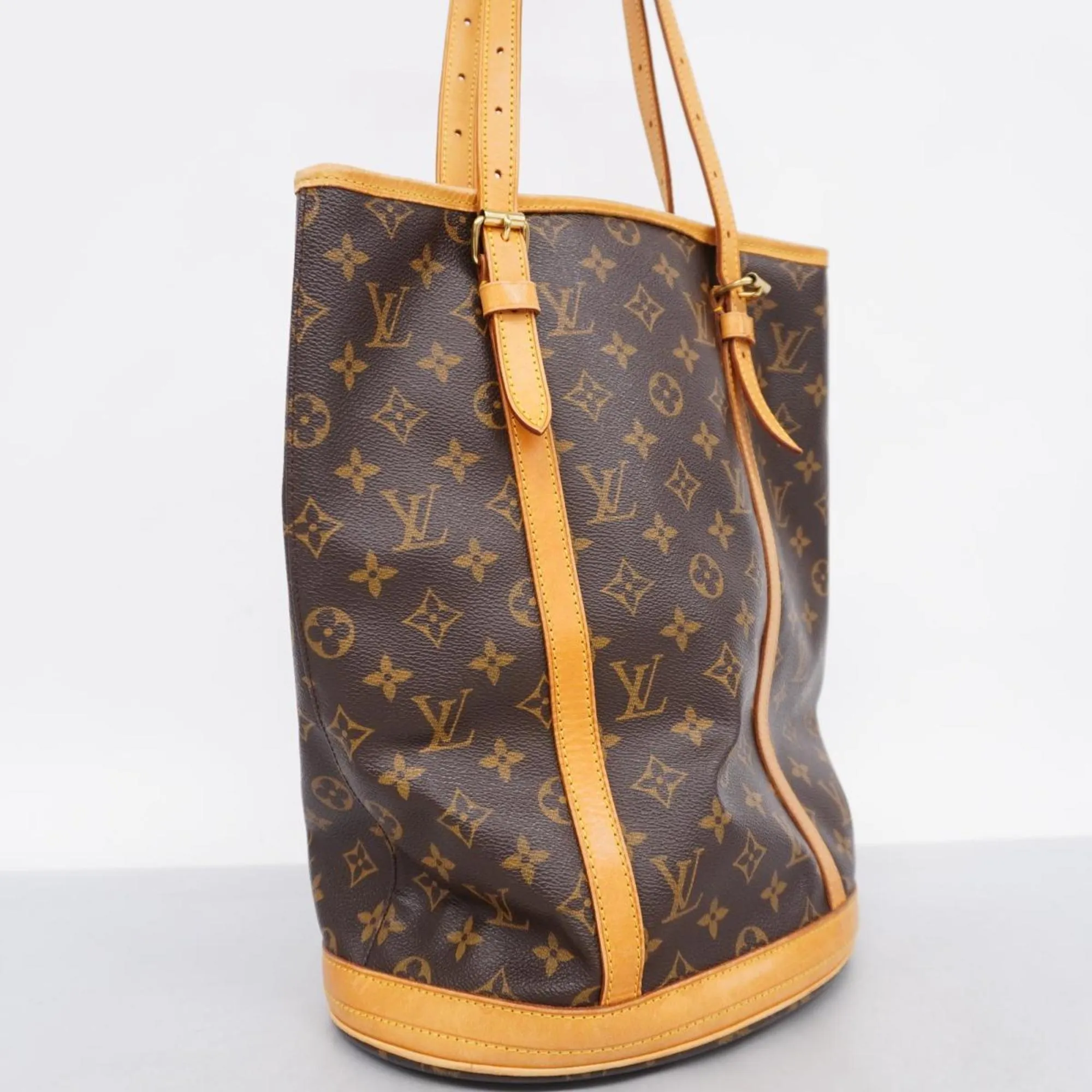 Louis Vuitton Bucket Gm  Canvas Tote Bag ()