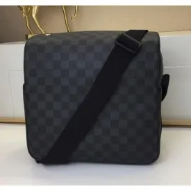 Naviglio Damier Graphite Canvas Messenger Bag