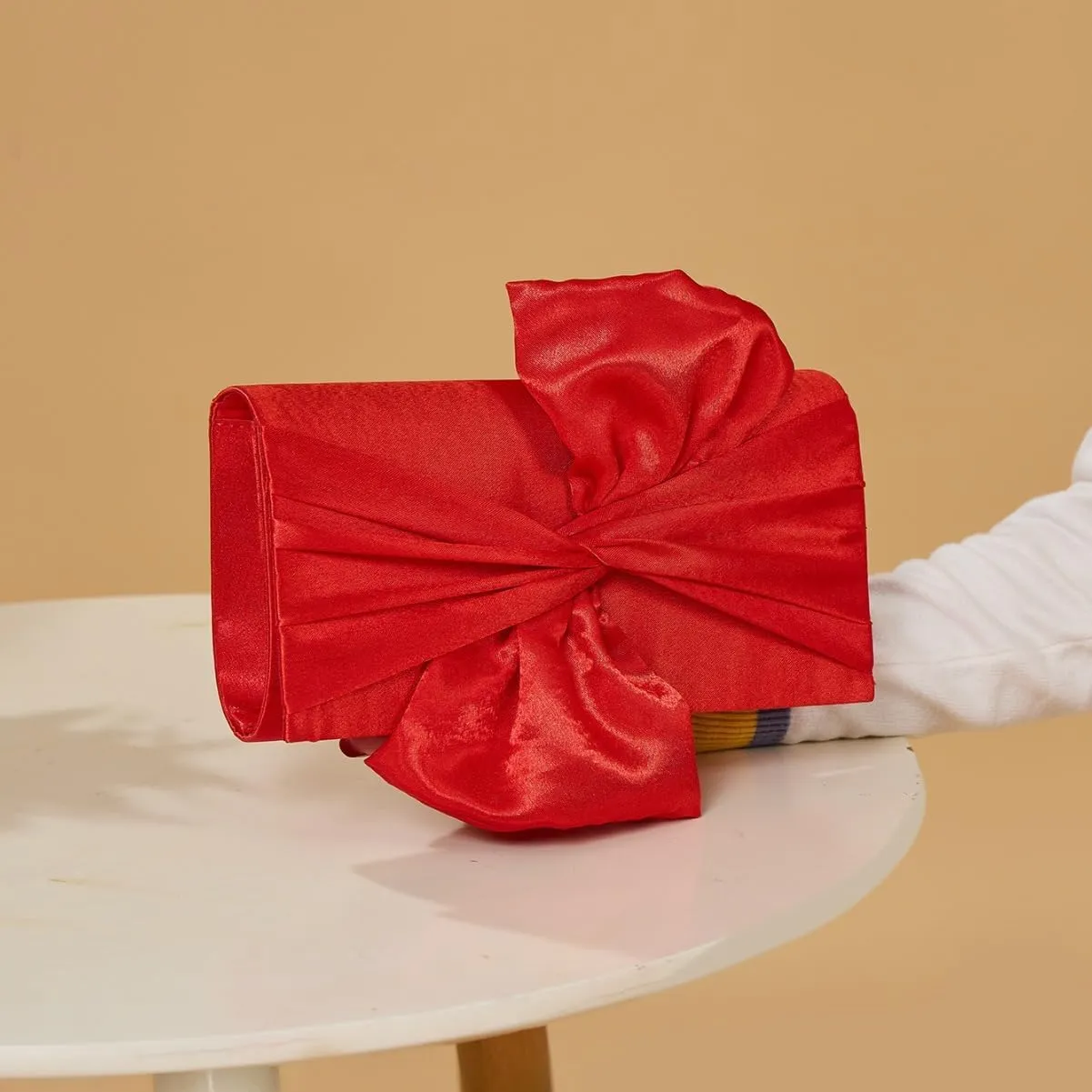 Simcat Womens Clutch Bag,Pleated Satin Handbag Lady Pleated Bow Purse Evening Bag with Chain for Wedding Prom Formal Party